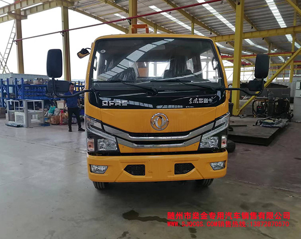 感謝湖北余總支持信任，護(hù)欄搶修車(chē)跟著新主人回家賺錢(qián)